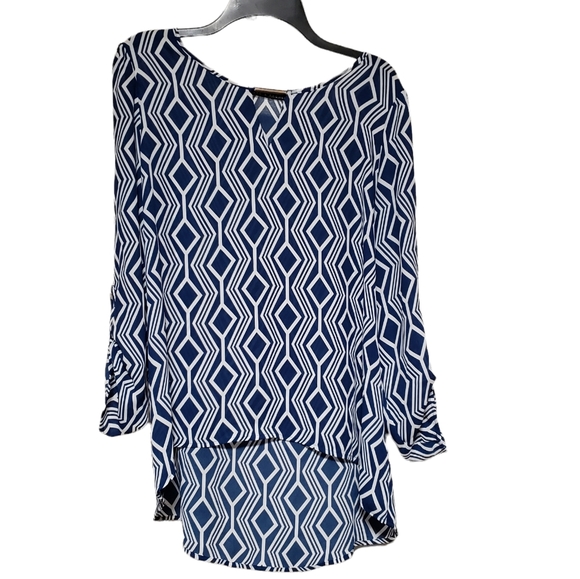 Zac & Rachel blue and white geometric print top size xl - Picture 1 of 6